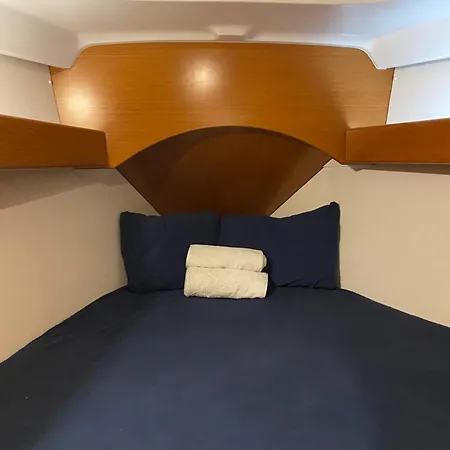 Nautical Nomads Hotel na wodzie